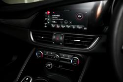 2022 Alfa Romeo
Giulia Quadrifoglio