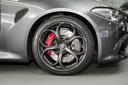 2022 Alfa Romeo
Giulia Quadrifoglio