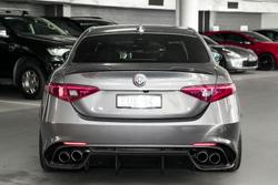 2022 Alfa Romeo
Giulia Quadrifoglio