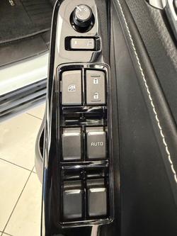 2023 Isuzu MU-X LS-T