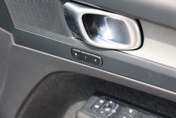 2025 Volvo XC40 Ultra B4 Bright