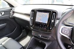 2025 Volvo XC40 Ultra B4 Bright