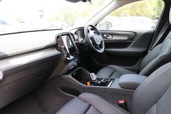 2025 Volvo XC40 Ultra B4 Bright