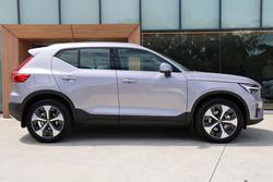 2025 Volvo XC40 Ultra B4 Bright