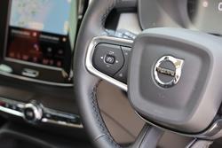 2025 Volvo XC40 Ultra B4 Bright