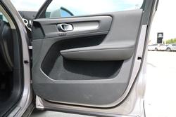 2025 Volvo XC40 Ultra B4 Bright