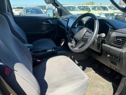 2024 Isuzu D-MAX Granite Grey Mica