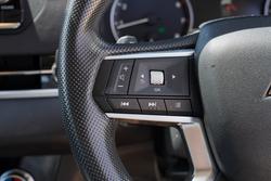 2024 Mitsubishi Outlander ES