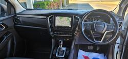 2022 Isuzu MU-X LS-U MY22 White