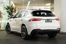 2026 Maserati Grecale TROFEO 530HP 4WD Bianco Banchisa-240