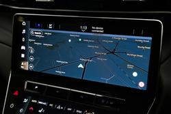 2026 Maserati Grecale TROFEO 530HP 4WD Bianco Banchisa-240