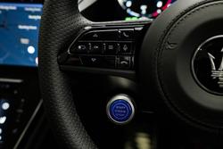 2026 Maserati Grecale TROFEO 530HP 4WD Bianco Banchisa-240