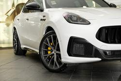 2026 Maserati Grecale TROFEO 530HP 4WD Bianco Banchisa-240