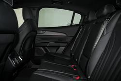 2026 Maserati Grecale TROFEO 530HP 4WD Bianco Banchisa-240