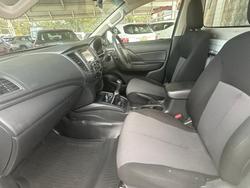 2020 Mitsubishi
Triton GLX