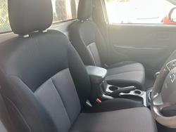 2020 Mitsubishi
Triton GLX