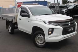 2022 Mitsubishi Triton GLX