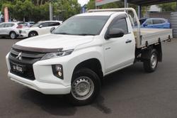 2022 Mitsubishi Triton GLX