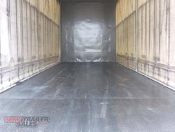 2012 Maxitrans 12 Pallet Rollback A Trailer
