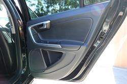 2015 Volvo V60 T5 Kinetic