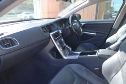 2015 Volvo V60 T5 Kinetic