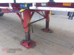 2009 Maxitrans 22 Pallet Curtainsider Road Train Lead