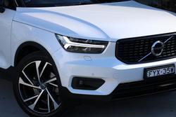 2020 Volvo XC40 T5 R-Design