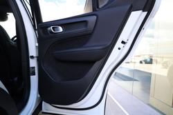 2020 Volvo XC40 T5 R-Design