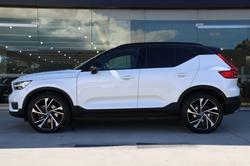 2020 Volvo XC40 T5 R-Design