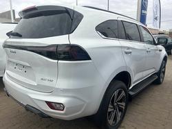 2025 Isuzu MU-X LS-T MY25.5 MOONSTONE WHITE PEARL