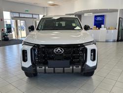 2025 LDV D90 Executive