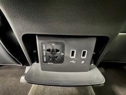 2025 LDV D90 Executive