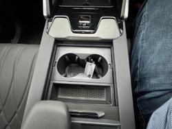 2025 LDV D90 Executive