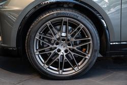 2025 Porsche Macan Turbo