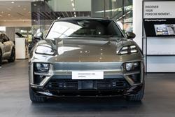 2025 Porsche Macan Turbo