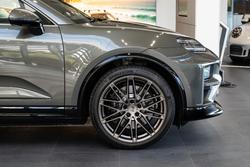 2025 Porsche Macan Turbo