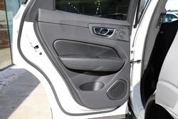 2021 Volvo XC60 T6 R-Design