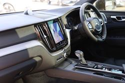 2021 Volvo XC60 T6 R-Design