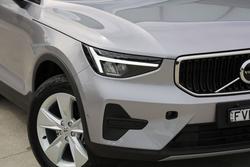 2025 Volvo XC40 Plus B4