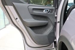 2025 Volvo XC40 Plus B4