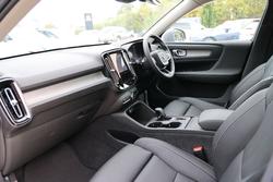 2025 Volvo XC40 Plus B4