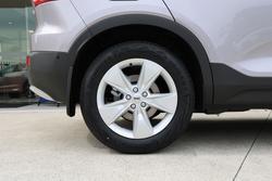 2025 Volvo XC40 Plus B4