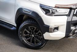 2021 Toyota HILUX Rogue