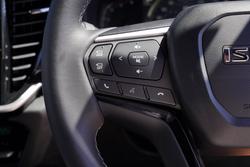 2025 Isuzu MU-X LS-T