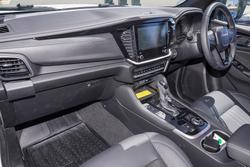 2025 Isuzu MU-X LS-T