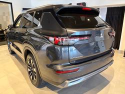 2025 MITSUBISHI Outlander LS