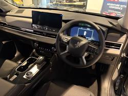 2025 MITSUBISHI Outlander LS
