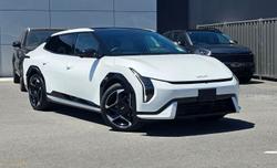 2026 KIA EV4
