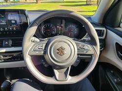 2025 Suzuki Swift Hybrid Plus
