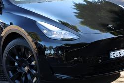 2022 Tesla Model Y Rear-Wheel Drive